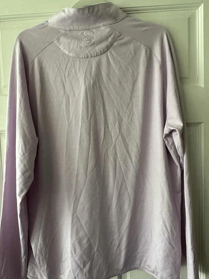 Taco de golfe Garden City Peter Millar Crown feito com zíper quarto 1/4 grande lavanda - Imagem 2 de 4