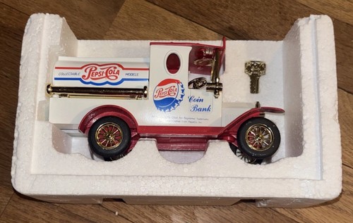 Pepsi-Cola - Golden Classic - Diecast Coin Bank With Key - 1997