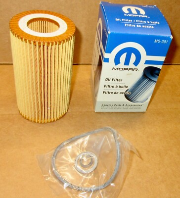 Mopar 5086301AA oil filter 2002-2006 Dodge Sprinter 2.7L diesel OEM, MO-301