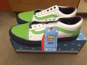vans x toy story buzz