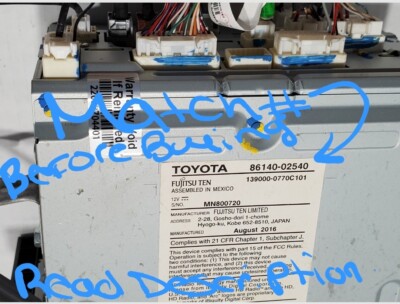 17 18 19 Toyota Corolla AM FM Radio Display and Receiver 100638 