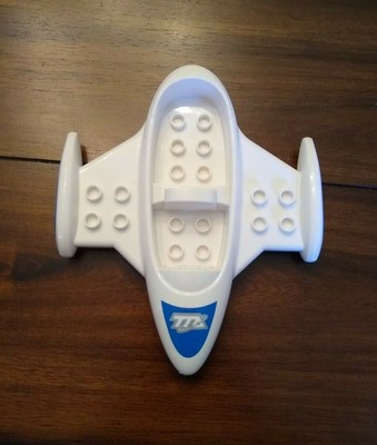 lego duplo spaceship