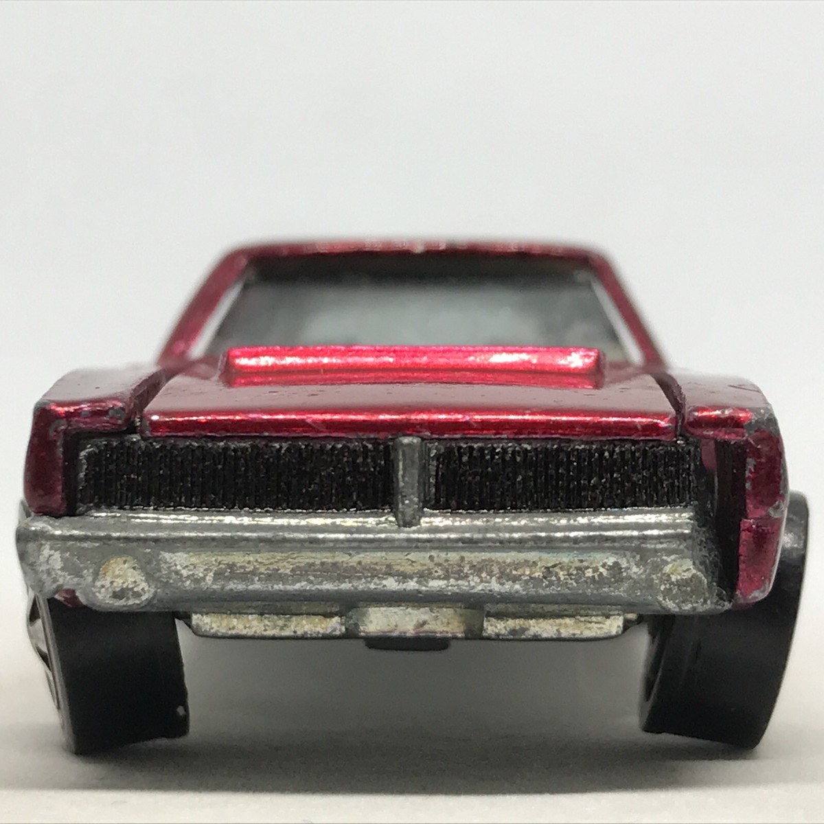 Hot Wheels Redline Custom Dodge Charger 1968/69 Rose White