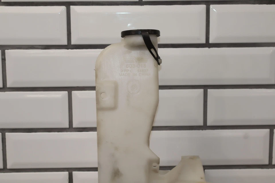 99-07 Chevy Silverado 2500HD OEM Windshield Washer Fluid Reservoir - Image 2 of 4