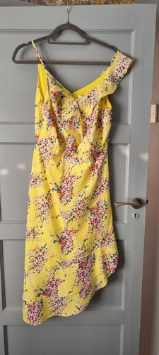 Yellow Floral Summer dress - Picture 4 of 5