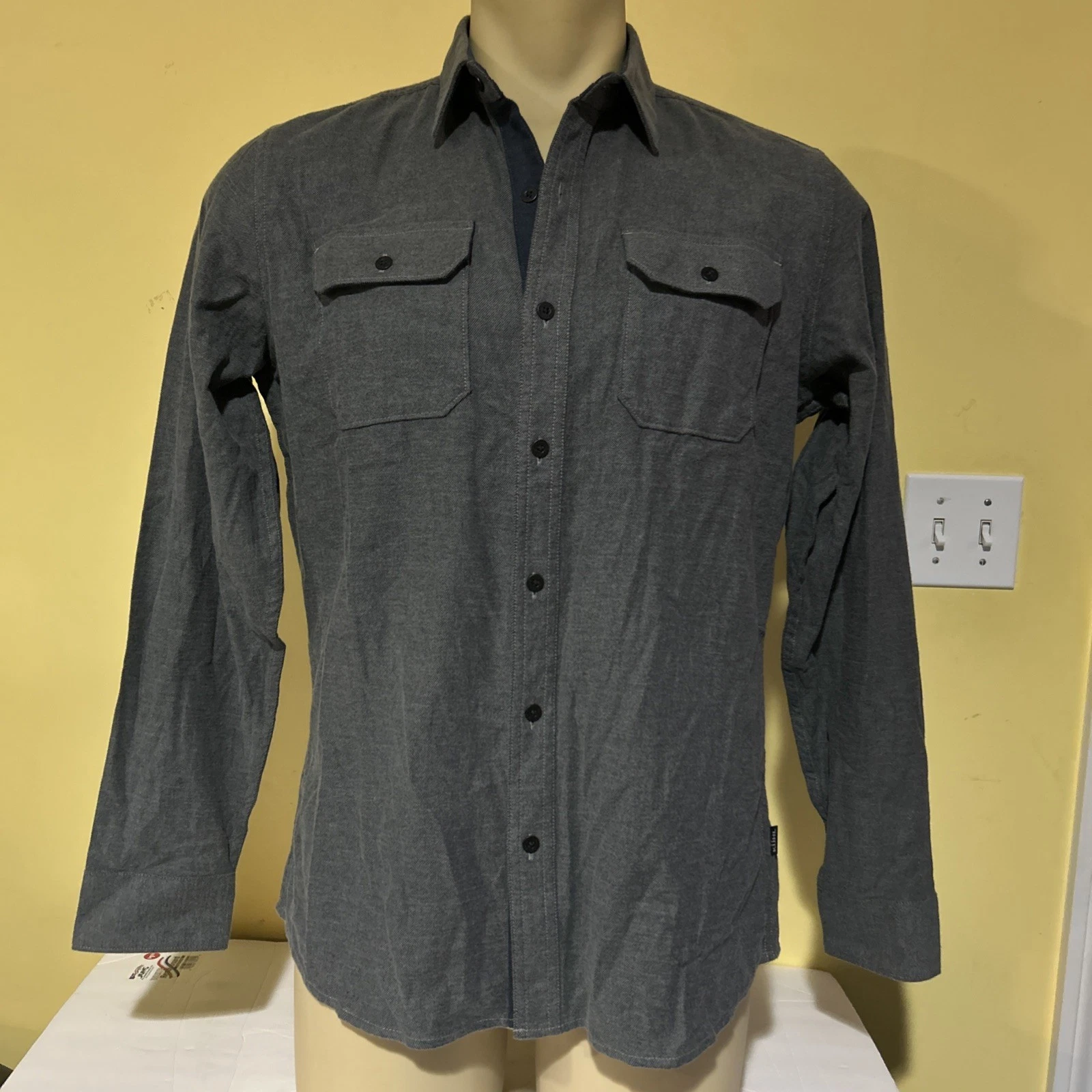 KUHL Shirt Mens Medium Gray Descendr Flannel Button Up Hiking Camping