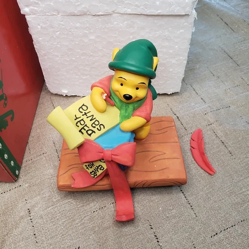 Retired Santas Workshop "Pooh Stocking Hanger" Santa Holder Figurine Disney - Picture 2 of 5