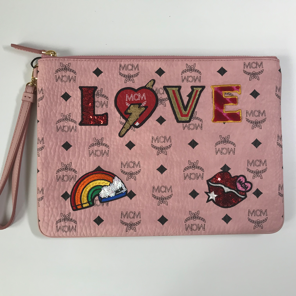NEW MCM MYZ9AVI Visetos LOVE PATCH Wristlet Pouch Bag | eBay display picture 1