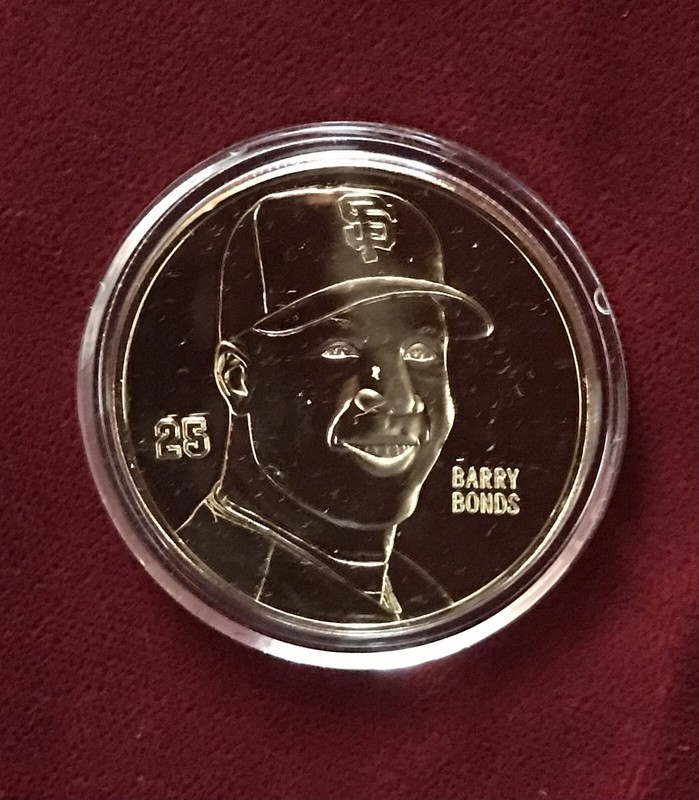BARRY BONDS GOLD GILDED SILVER COMMEMORATIVE COIN, IN HONOR OF HOME RUN NO. 700