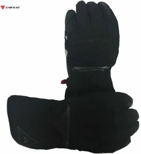 Guanti Dainese per motociclista