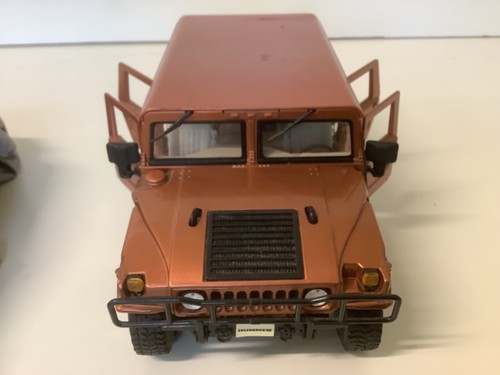 2002 Hummer H1 Maisto 1:18 Scale Diecast Burnt Orange 10th Anniversary Edition - Picture 6 of 7