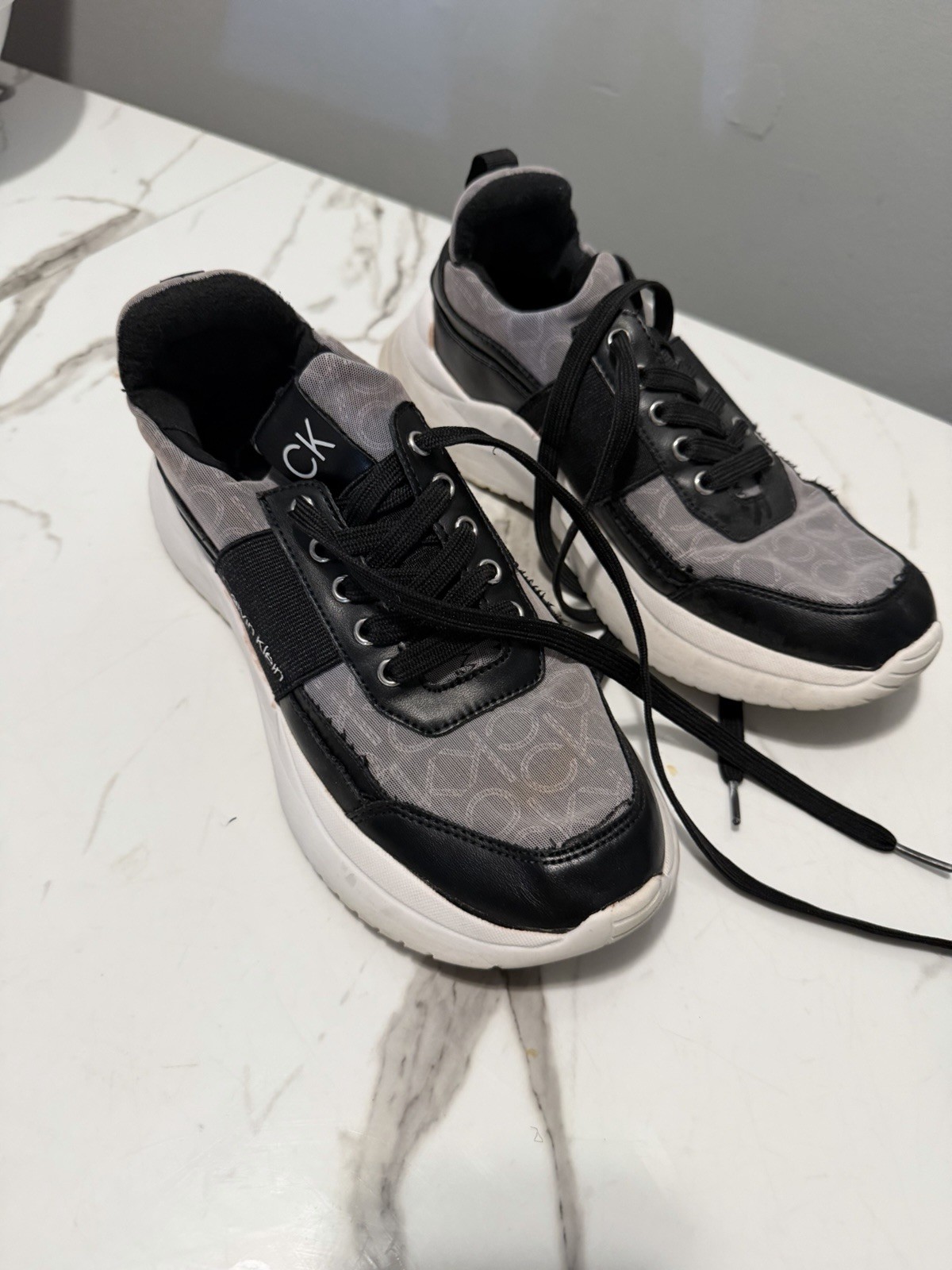 Calvin Klein Men's Logo Lace-Up Cotton Sneakers Black/Gray/White US 8
