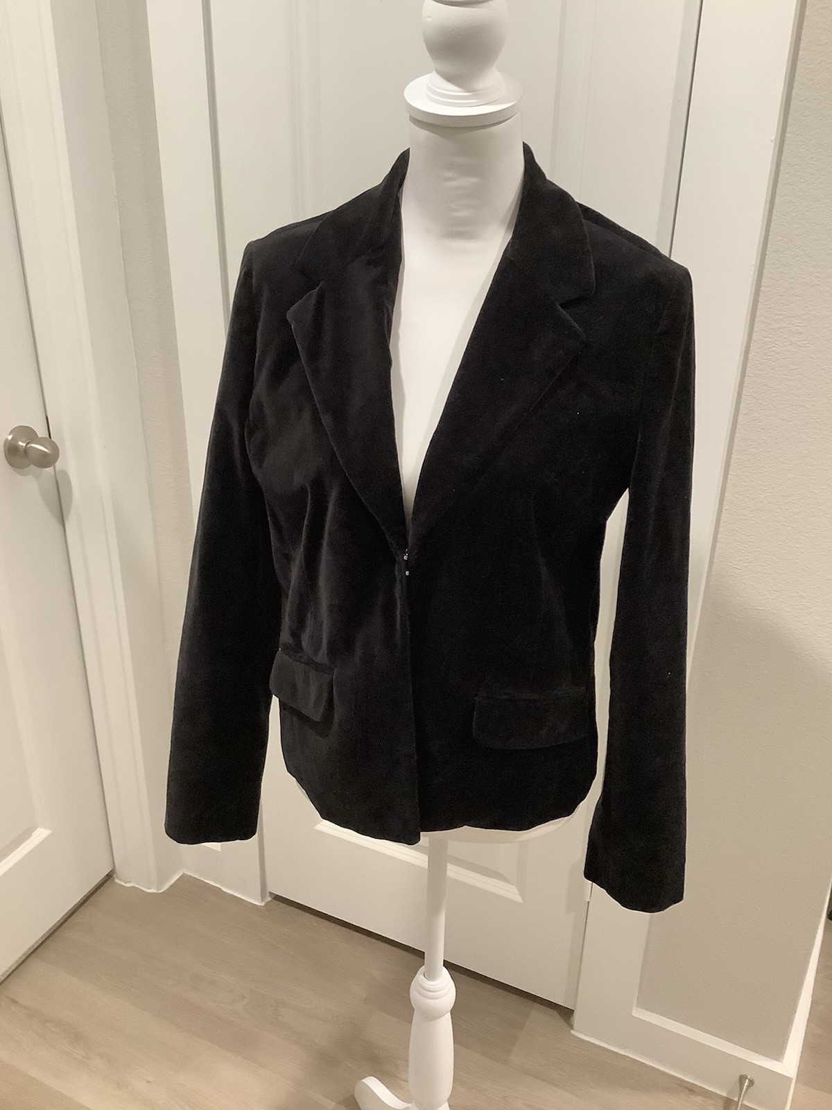 Old Navy Women's Black Velvet Blazer Size Large