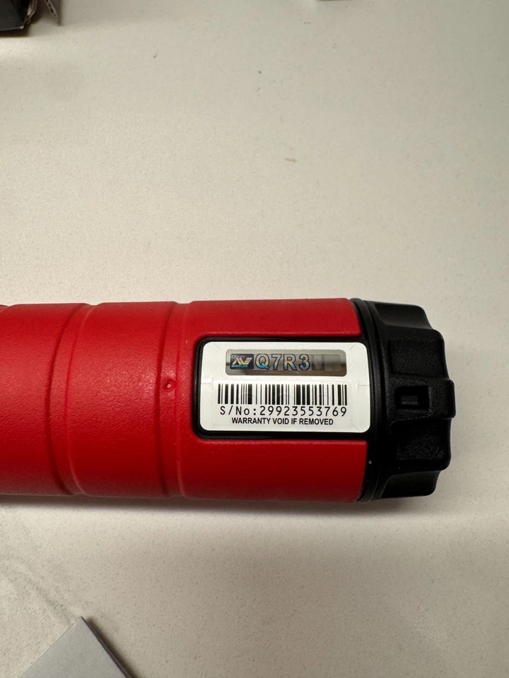 Minelab Pro-Find 40 Pinpointer - 3226-0005 Waterproof Metal Detector - Image 3 of 4