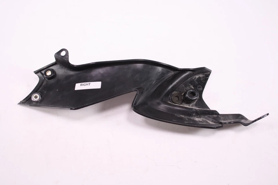 Крышка правостороннего обтекателя 14 MV Agusta Rivale 800 - Изображение 4 из 4