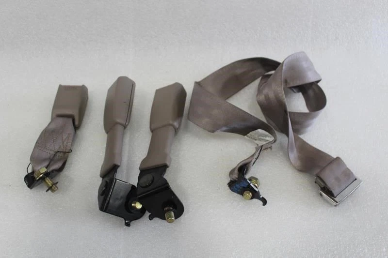 1991 1992 1993 1994 1995 ACURA LEGEND SEDÁN CINTURÓN DE SEGURIDAD TRASERO + HEBILLAS TIPO E Foto 2 de 4