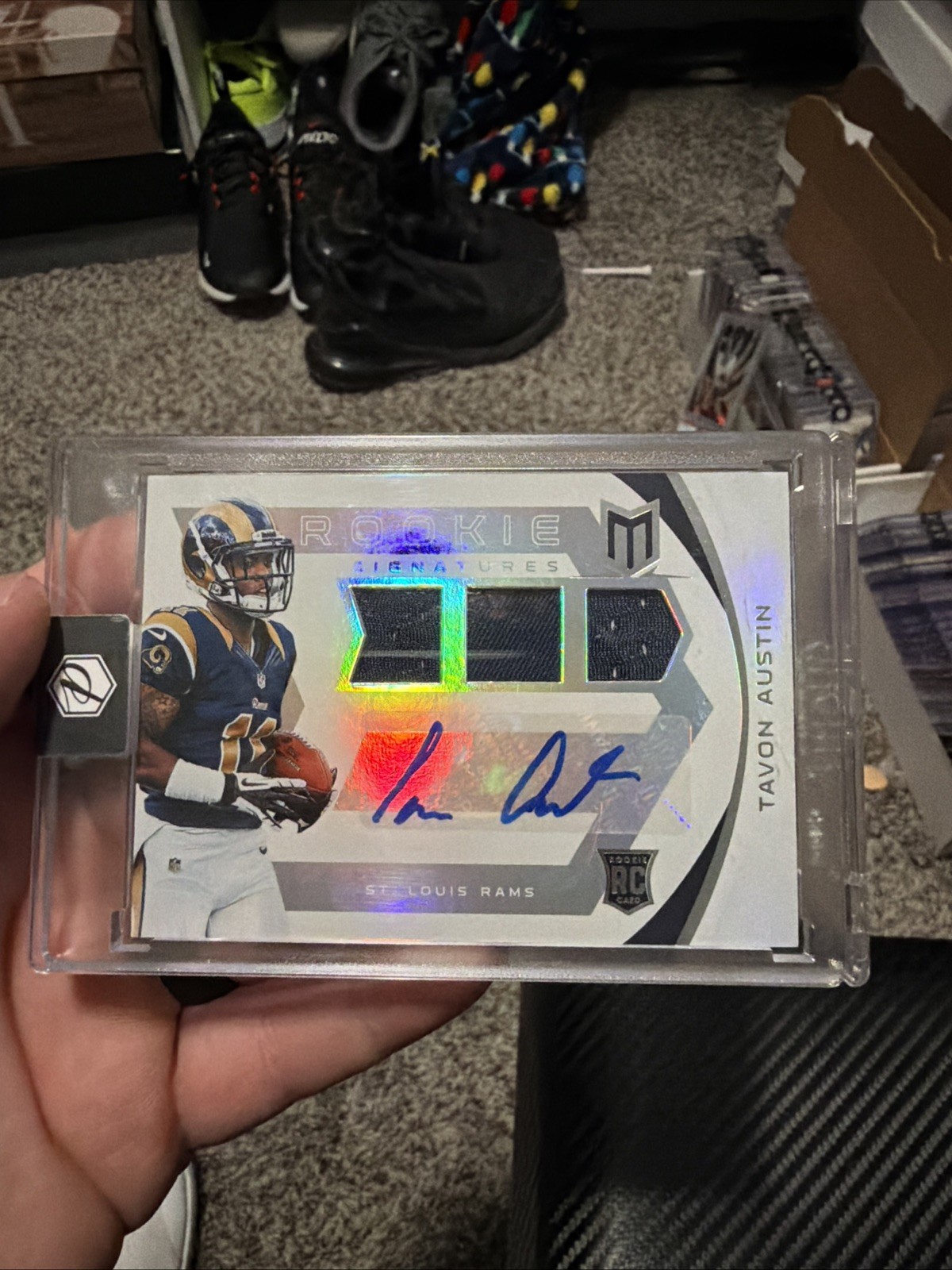 Tavon Austin Panini Momentum #234 Jersey Autograph