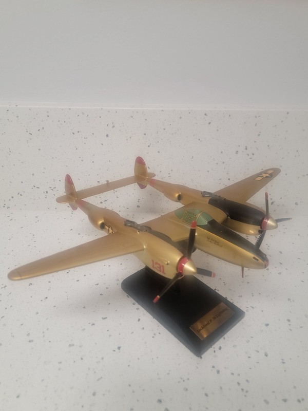 2003 Danbury Mint  Lockheed P-38 Lightning  Airplane WW2 Model Plane COA Receipt