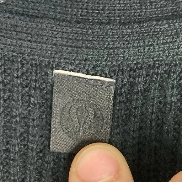 Suéter Lululemon 2022 Mezcla de Lana Merino Acanalado Largo Envolvente en Negro Talla 10 $148 Foto 4 de 4