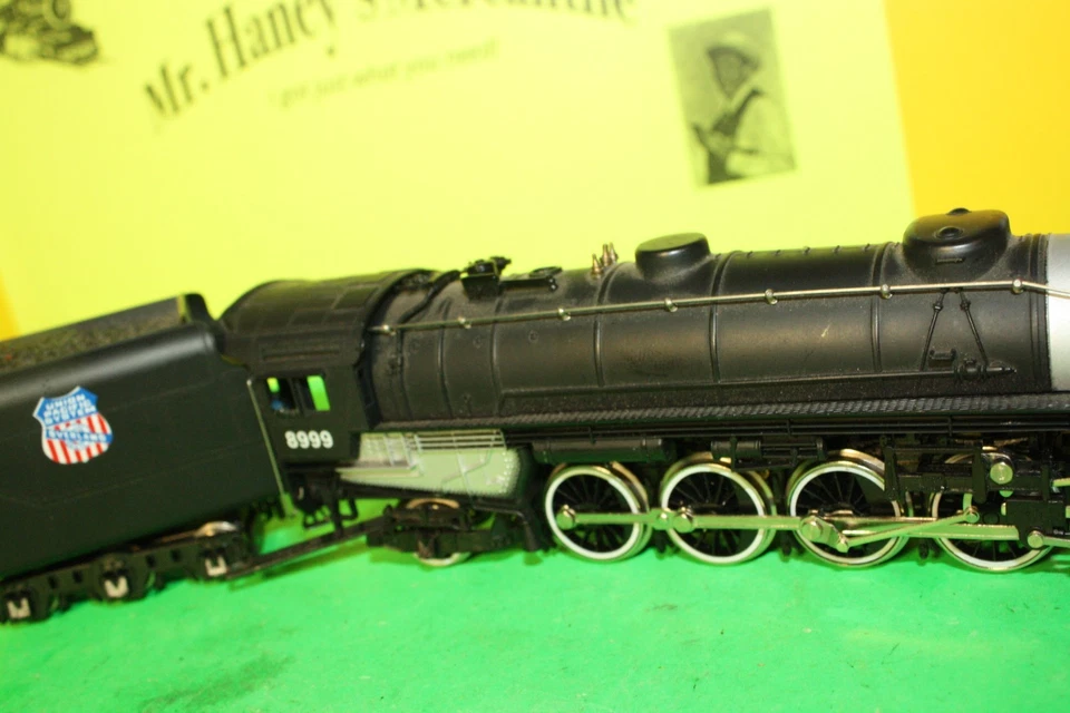 Locomotora Union Pacific HO Meheno 4-8-2 DC/DCC funcionando #8999 y licitadora Foto 3 de 4