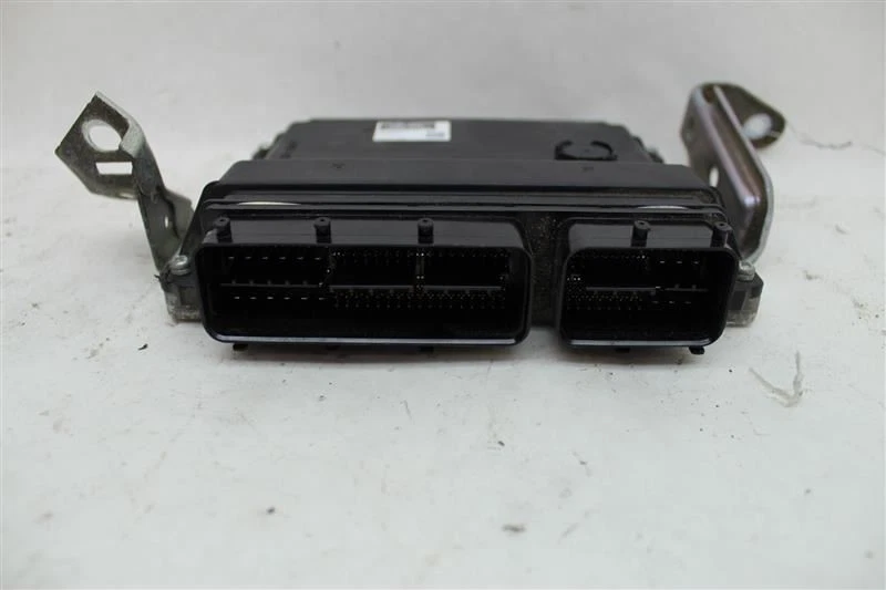 ECU ECM COMPUTER Toyota Prius Prius V 2012 12 2013 13 978932 - Изображение 3 из 3