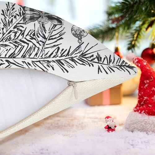 Christmas Pillow Covers Set of 4 for Xmas Decorative 18 x 18-Inch Red - Picture 5 of 7