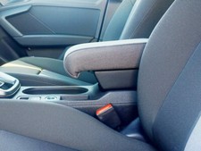 Bracciolo regolabile in lunghezza per Audi A3 8Y (dal 2020) in tessuto nero