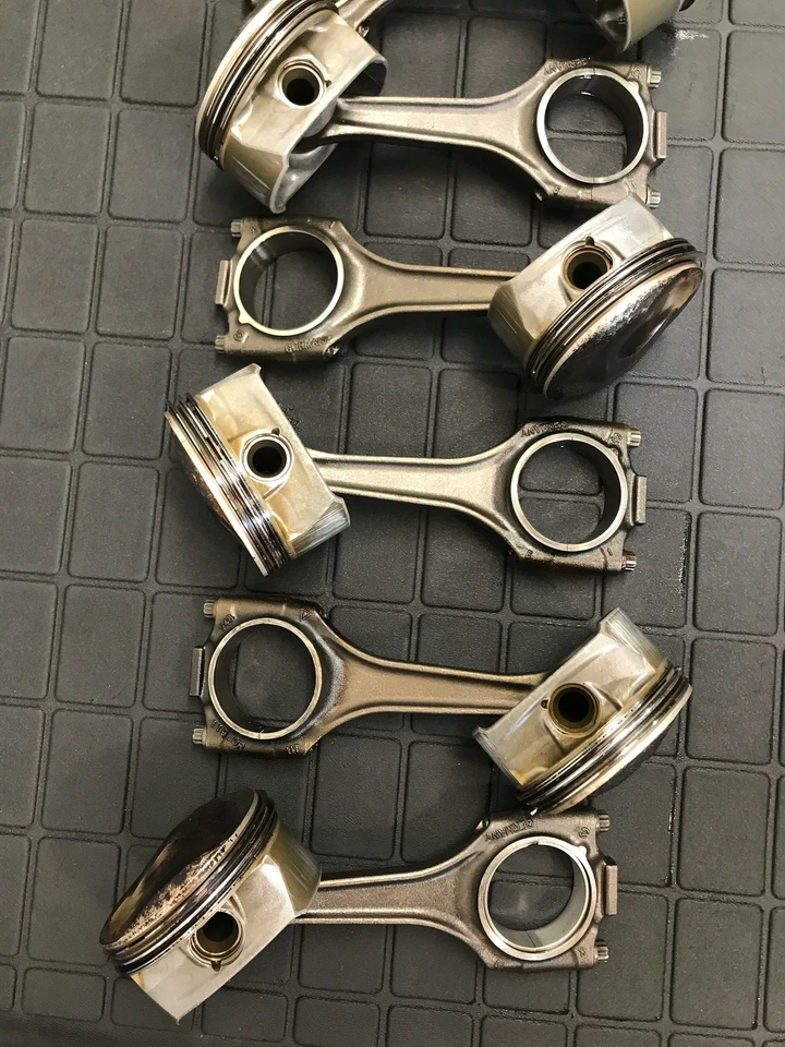 Porsche Panamera S 2010-2012 pistón de 4,8 L con juego de bielas *cojinete giratorio* Foto 4 de 4