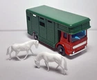 Vintage Matchbox Lesney 1-75 Series #17 Horse Box w/Horse Figures - BPW - VGC