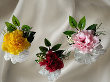 Formal pin on boutonniere set of carnations