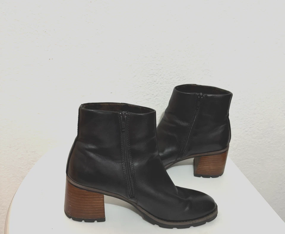 Botines de cuero Kork Ease Chandra tacón ancho espalda cremallera negros talla 8,5 Foto 2 de 4