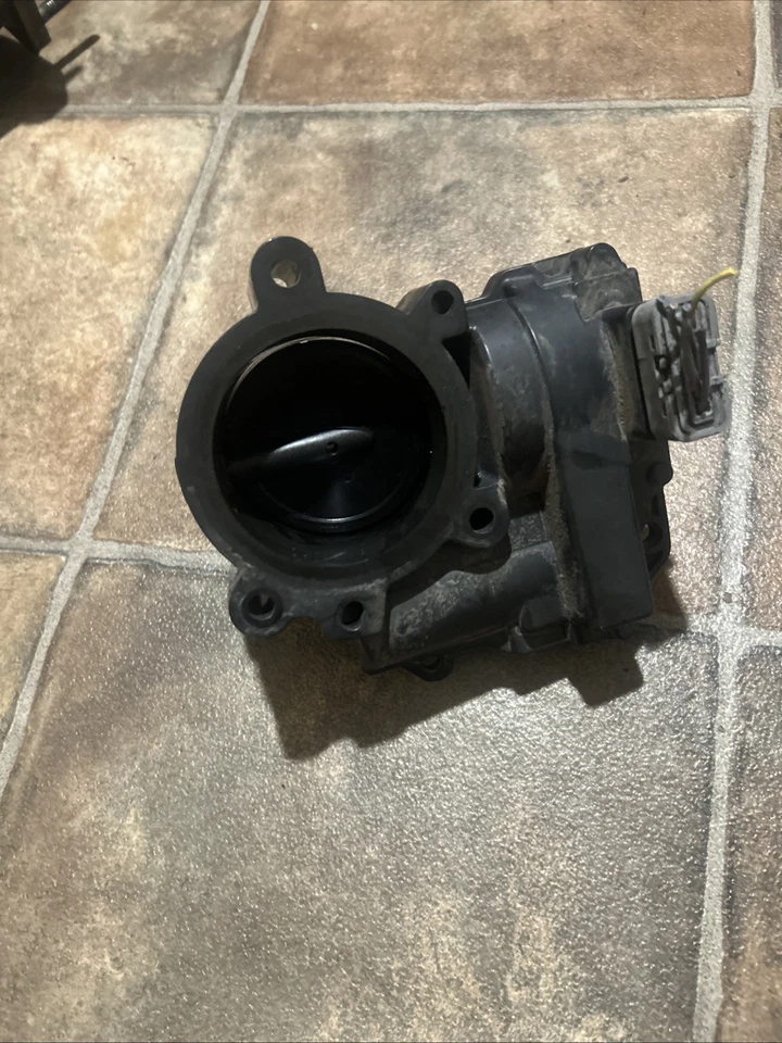 Mini Cooper Countryman 2011 1,6 L carrocería del acelerador OEM 100 k millas 13548675278 Foto 3 de 4