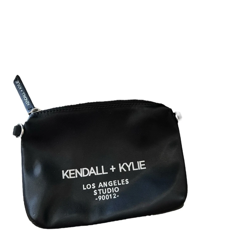 Kendall & Kylie Glossy Logo Black Tote with Pouch - Image 4 of 4