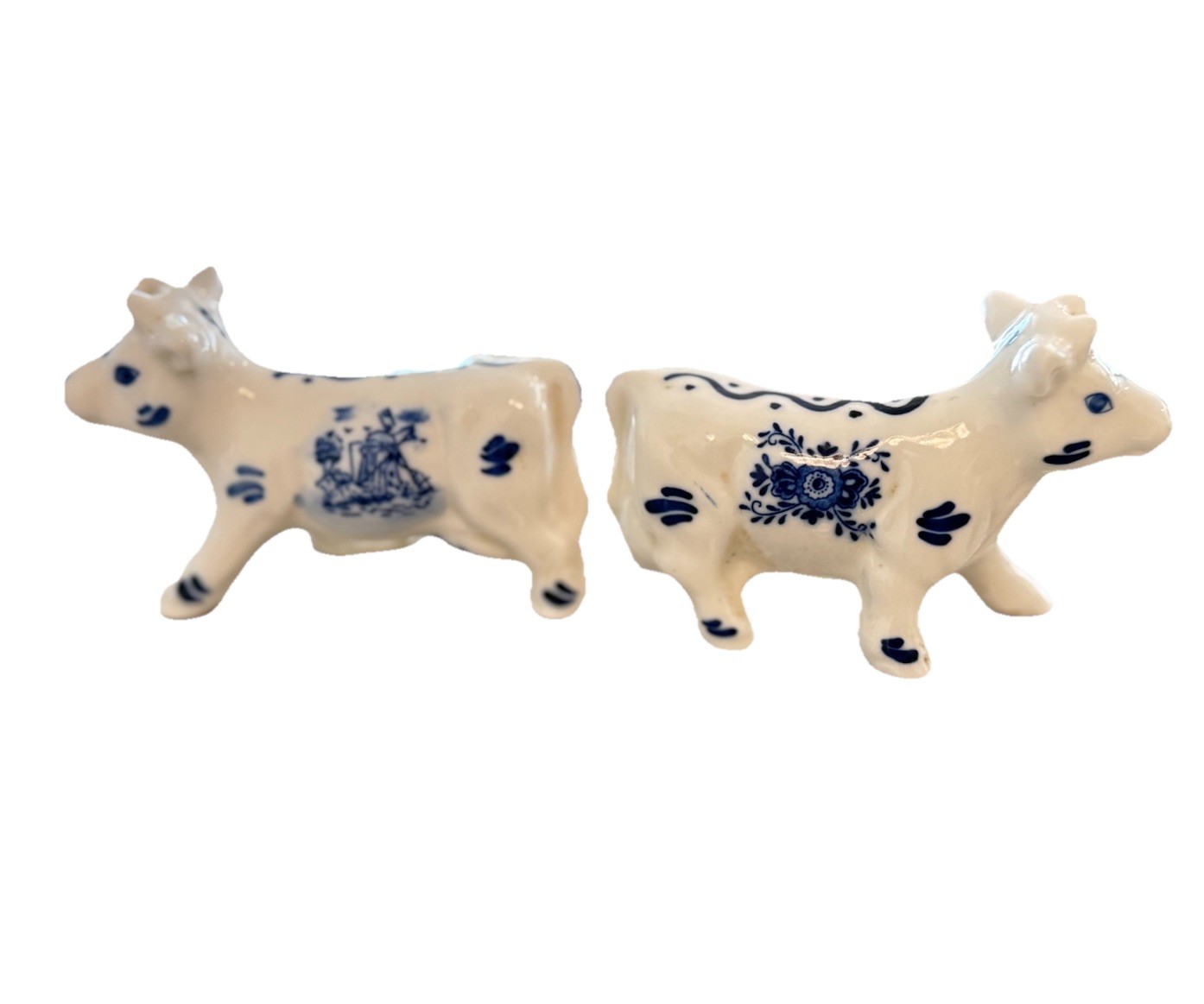 Vintage Hand Painted Standing Blue Delft Cow Salt & Pepper Shakers Set Windmills