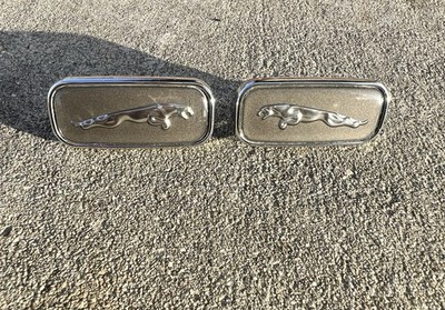 1998-2003 Jaguar XJ8 XJR OEM Front Fender Emblem Set Left & Right 98 99 00 01 03