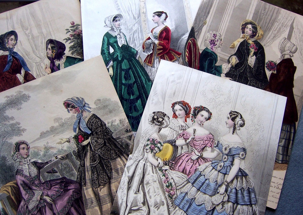 Five hand coloured engraved French fashion plates La Mode Paris
