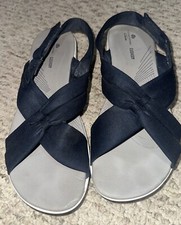 Women's Cloudsteppers by Clarks Arla Belle Casual Flat Sandals Navy 8.5