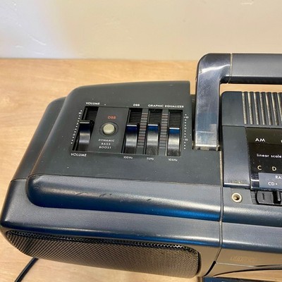 Vintage 1991 Magnavox AZ8100 GY Radio CD Cassette Player Boombox