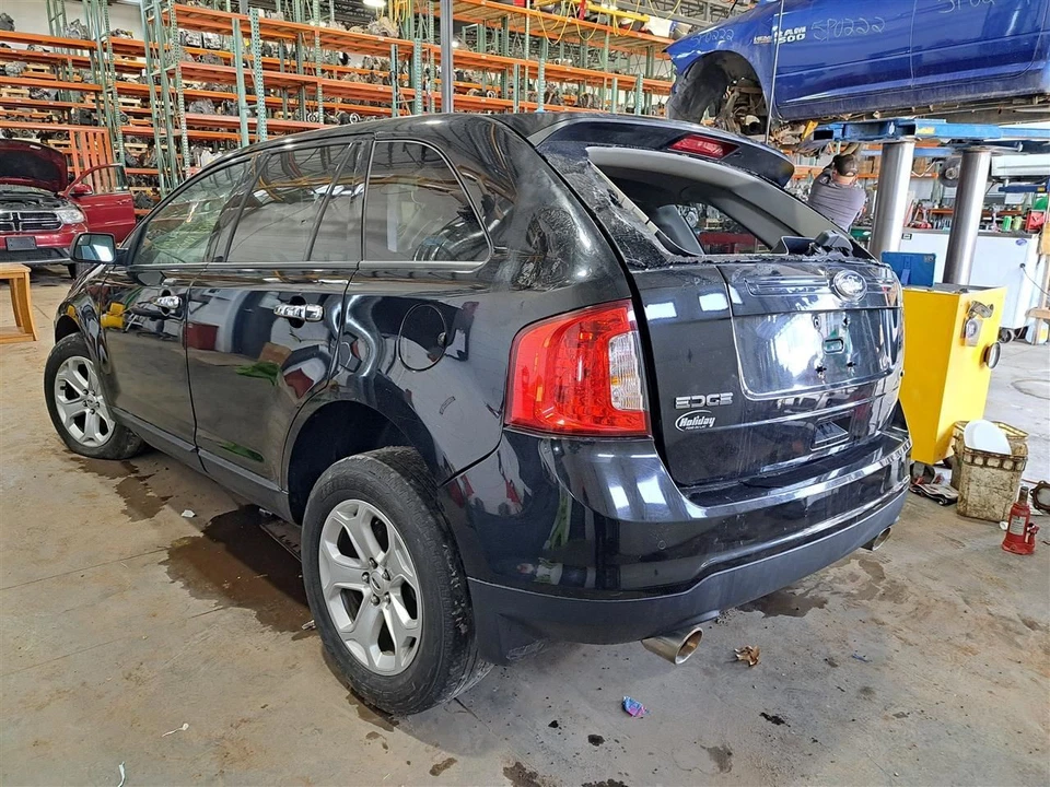 Cilindro maestro de freno 2013 Edge Sku#4120886 Foto 2 de 4