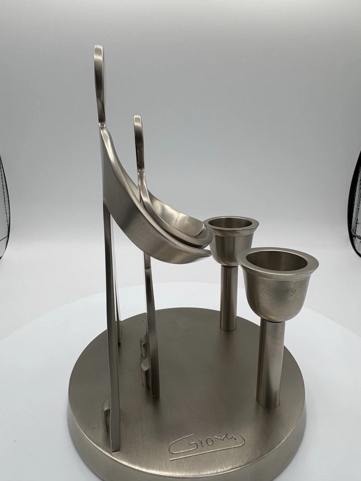"OUR LOVE" Brushed Pewter Candle Holder by Giora Novak signed 4.5"w-6.5"H - 958 - Imagem 4 de 4
