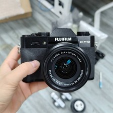 Fujifilm X-T10 Mirrorless Camera Body Silver 16.3MP Bundle with 15-45mm Lens