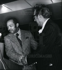 1971 Press Photo Mayor Charles Stokes and Mayor Ralph Perk - cvo04137