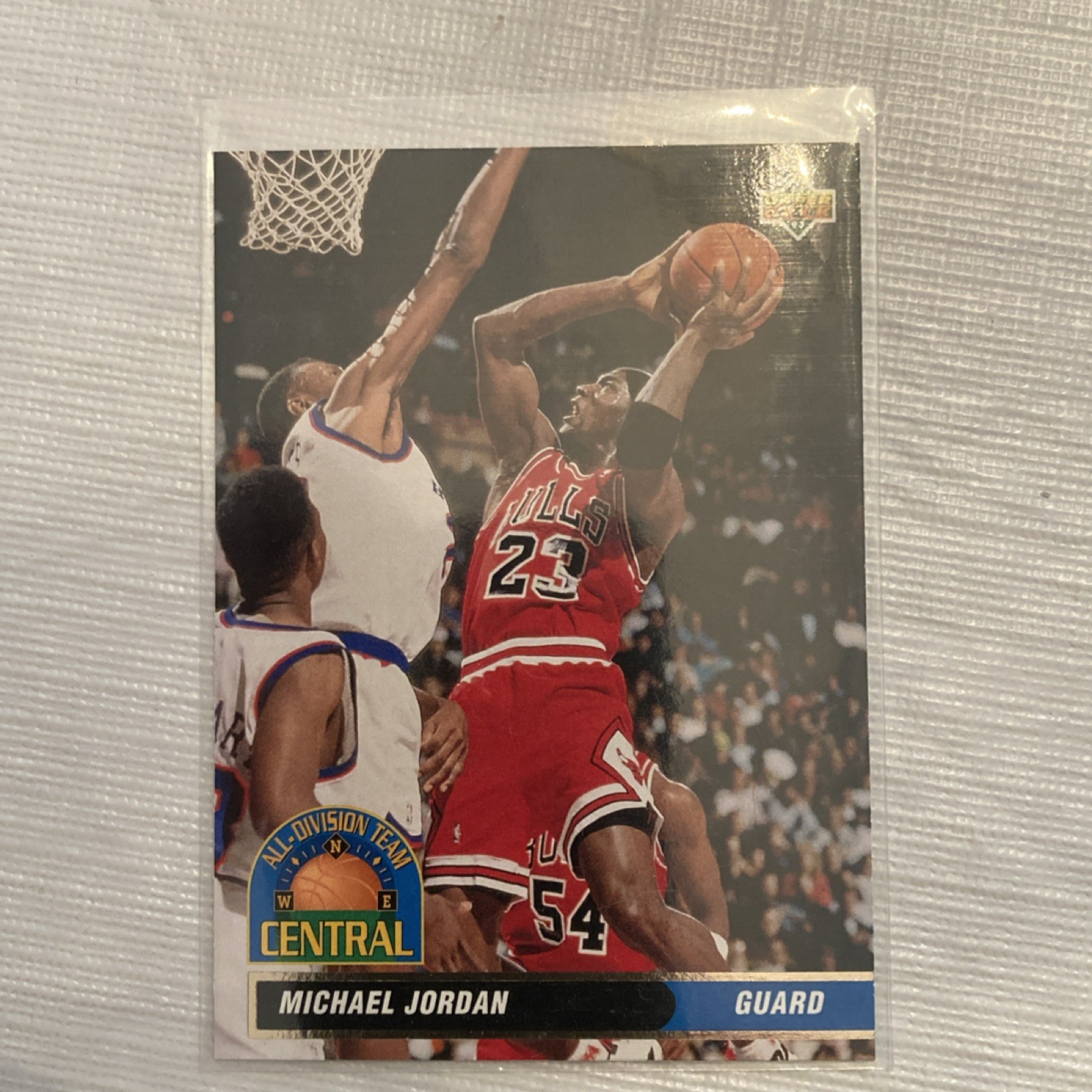 Upper Deck 1992-93 All-Division Team Michael Jordan #AD9 Chicago Bulls Card