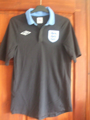 England 2011-2013 dunkelblaues Umbro Auswärtstrikot, Größe M 38
