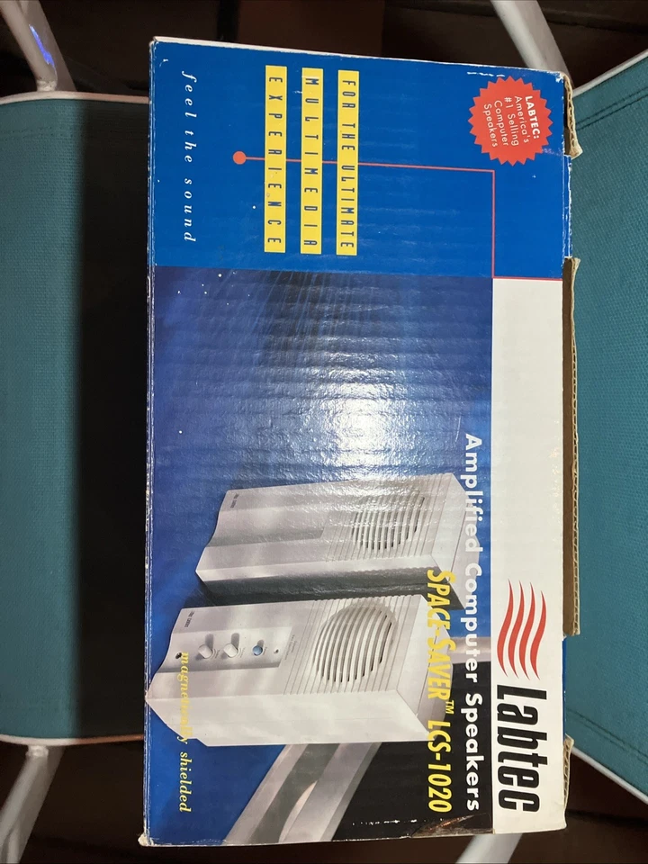 Brand New Old Stock LABTEC AMPLIFIED COMPUTER SPEAKERS SPACE SAVER LCS-1020 - Image 2 of 4