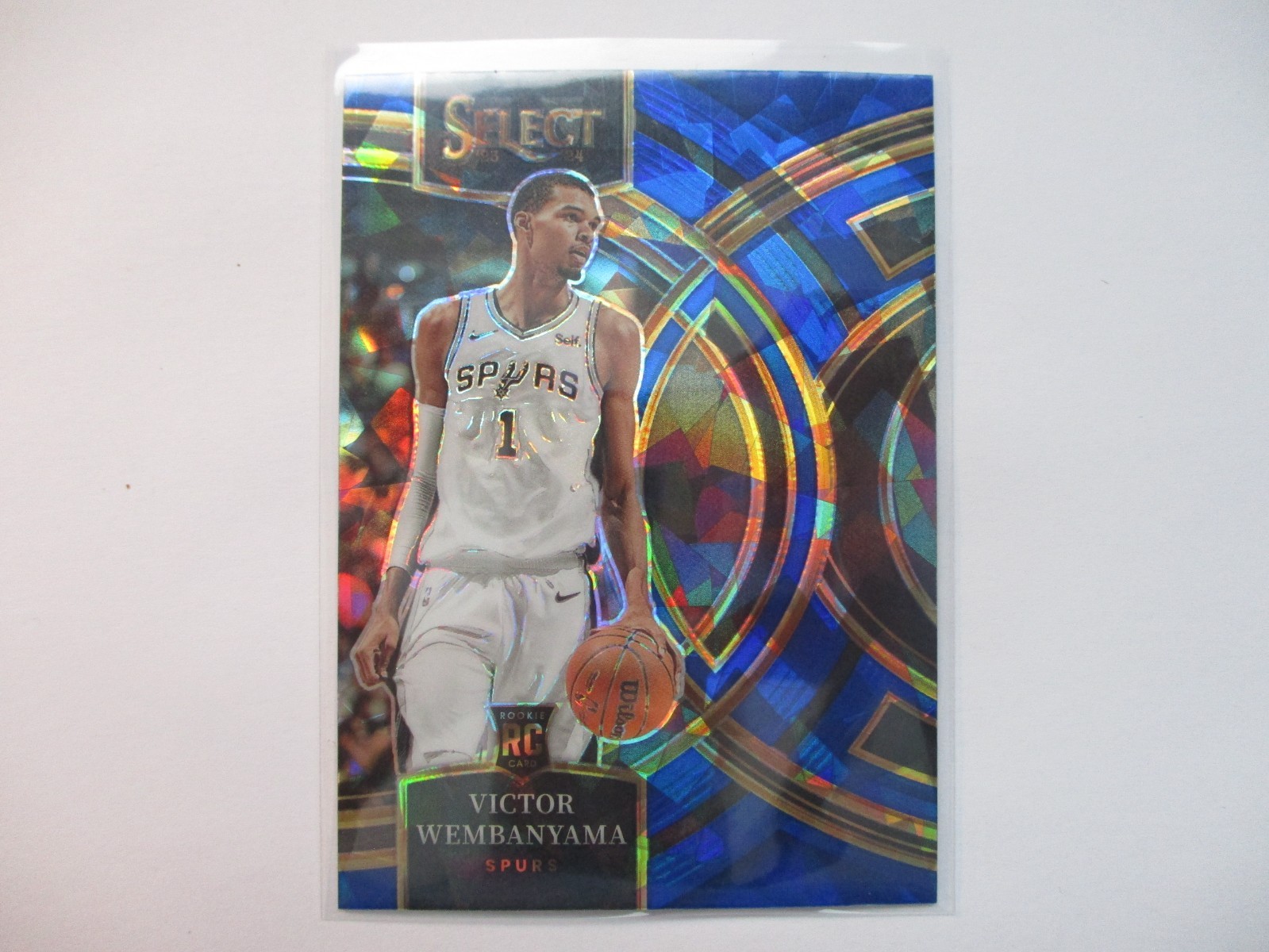 2023-24 Panini Select - Premier Level Victor Wembanyama #121 Blue Cracked Ice Rc