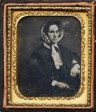 Beautiful 6th Plate Dag of a Woman, Half Case, 1850s #45