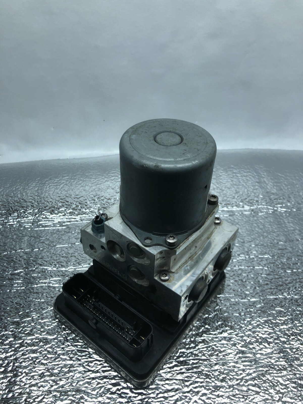 BMW 5 G-SERIES G30 G32 G11 G12 G01 G05 ABS PUMP 6876246 DSC EHCU  