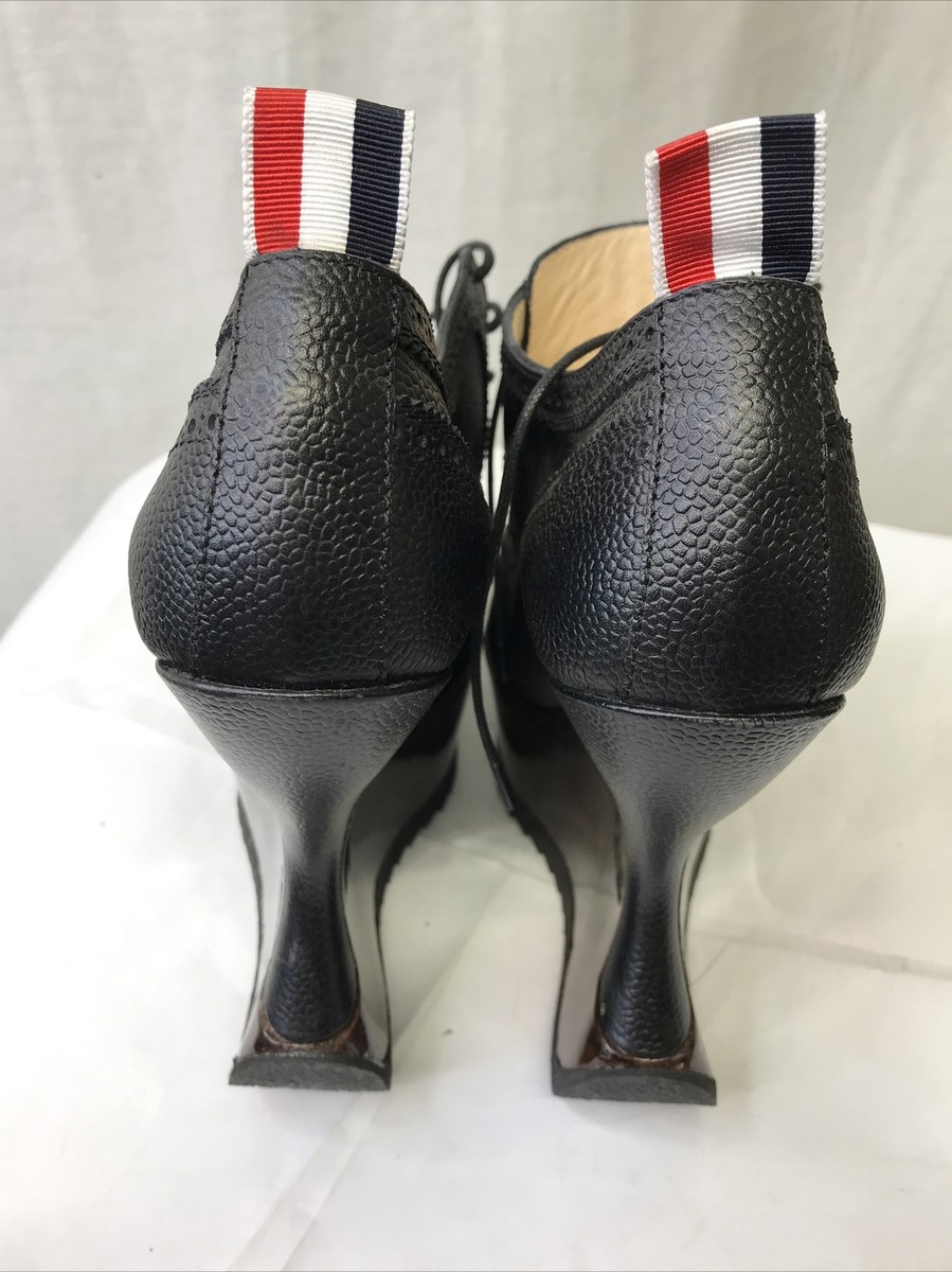 Thom Browne BLACK PEBBLED CALFSKIN BROGUE SPECTATOR LONG  display picture 1