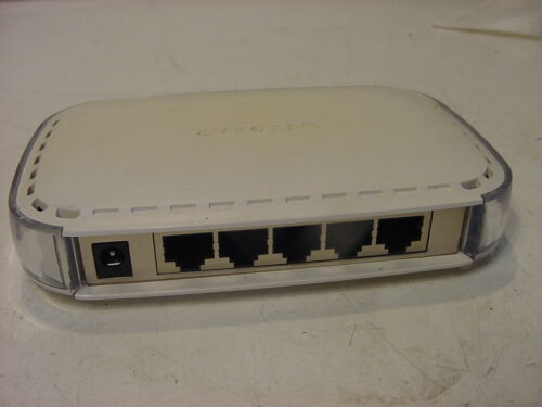 NETGEAR 5 PORT 10/100/1000M SWITCH GS605 v3 - NO POWER CORD INCLUDED - Picture 2 of 3